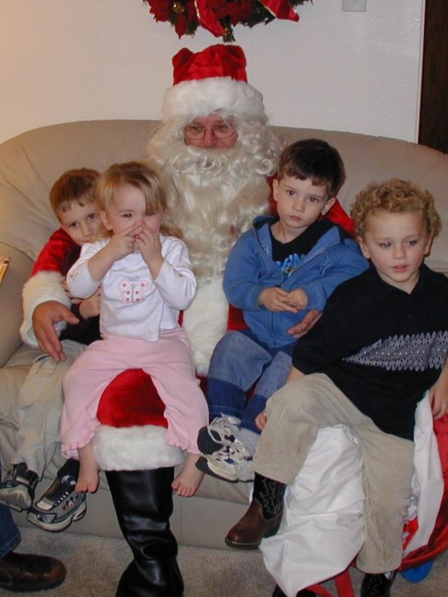 2003-12-24-23-Santa-Arrives.jpg